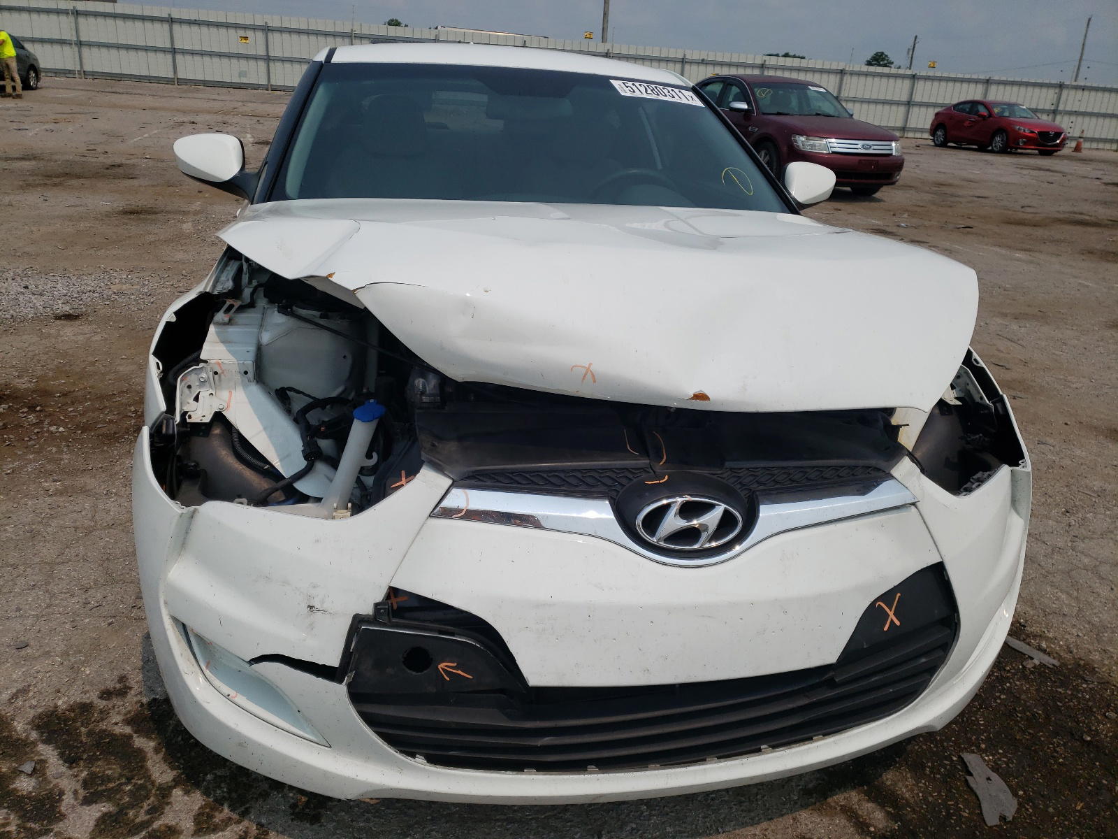 Photo 9 from auction – 2012 HYUNDAI VELOSTER with VIN KMHTC6ADXCU037056