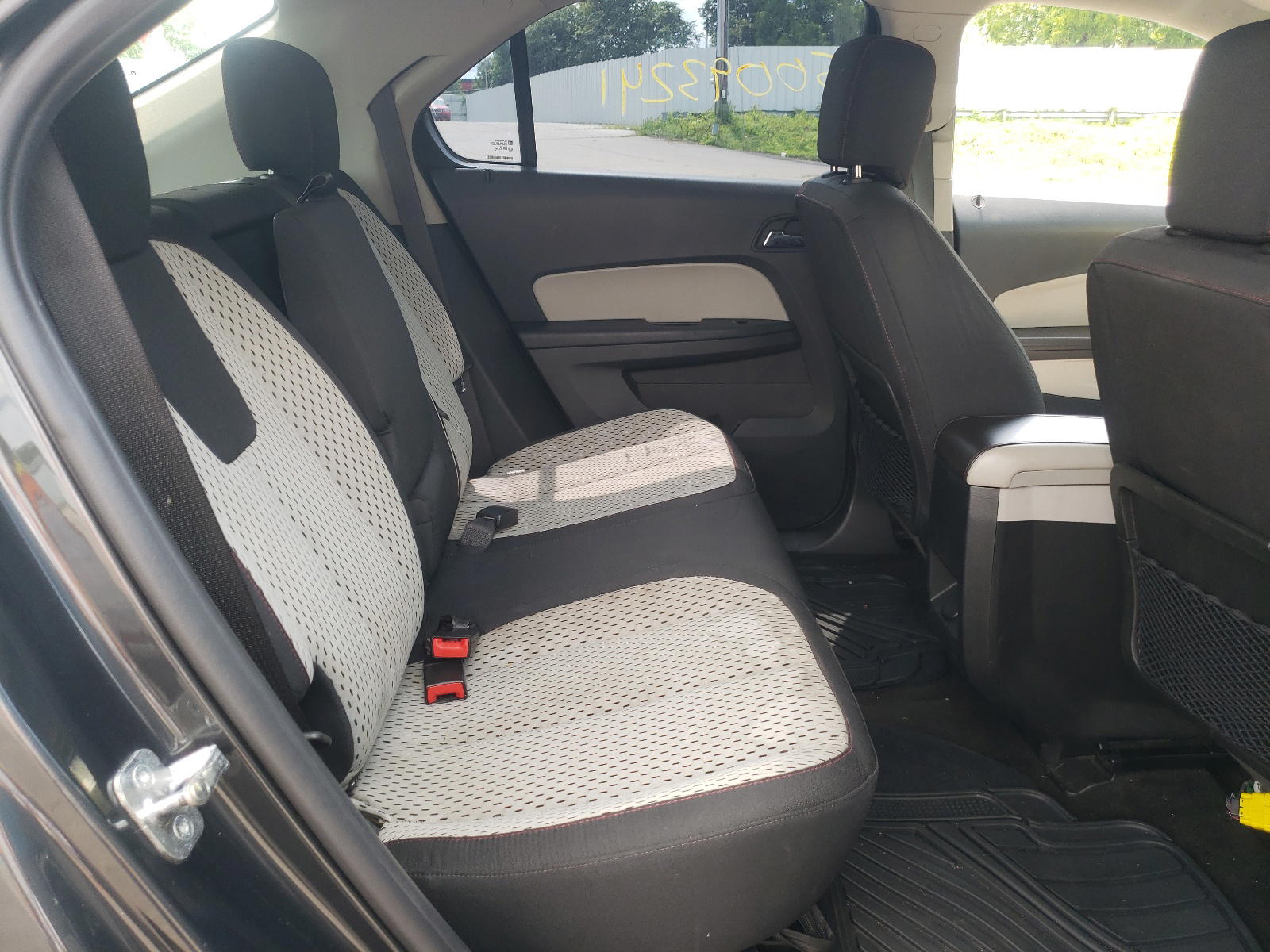 Photo 6 from auction – 2014 CHEVROLET EQUINOX LS with VIN 2GNALAEK4E1142799