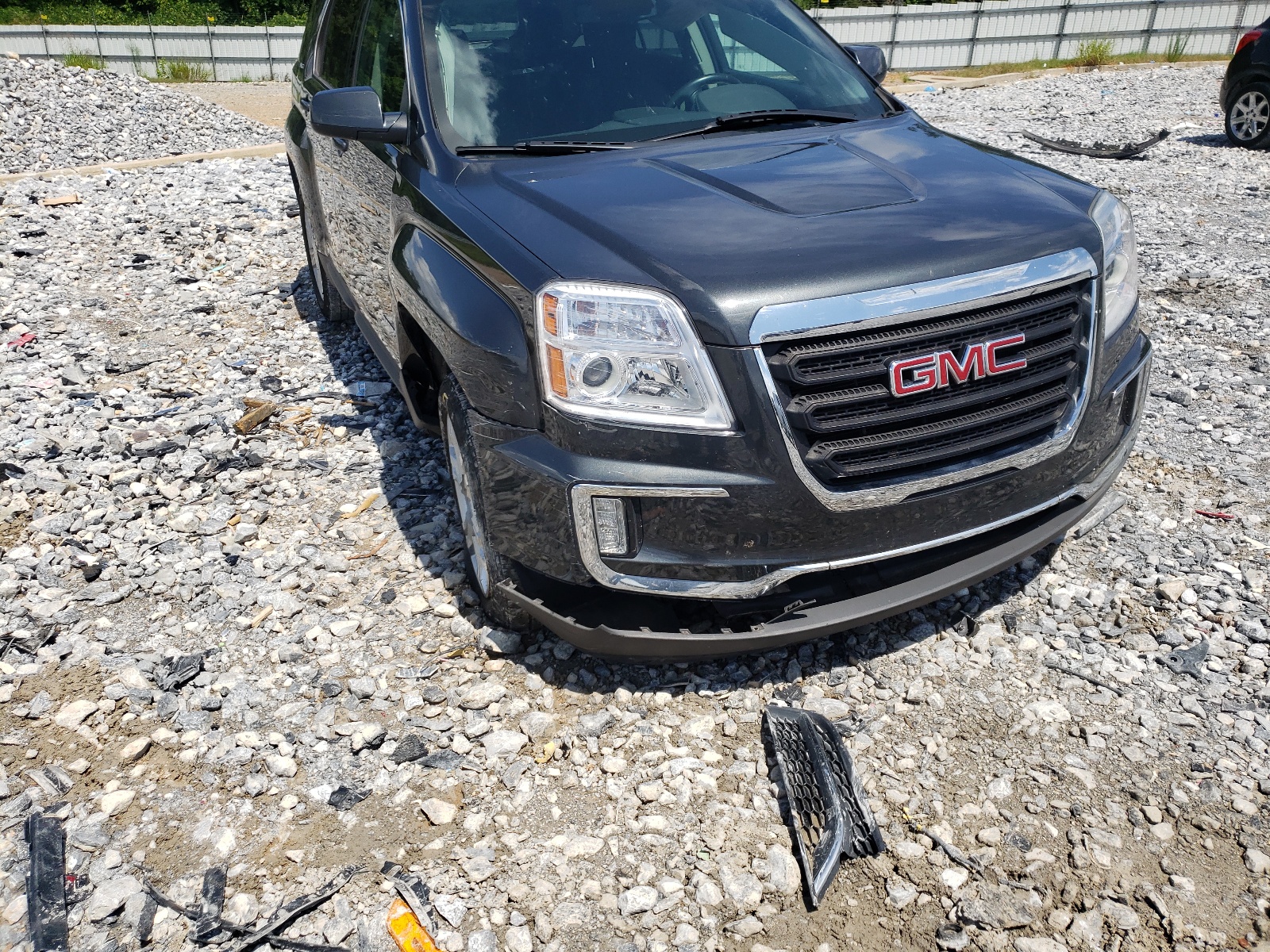 Photo 9 from auction – 2017 GMC TERRAIN SL with VIN 2GKALNEK6H6137924