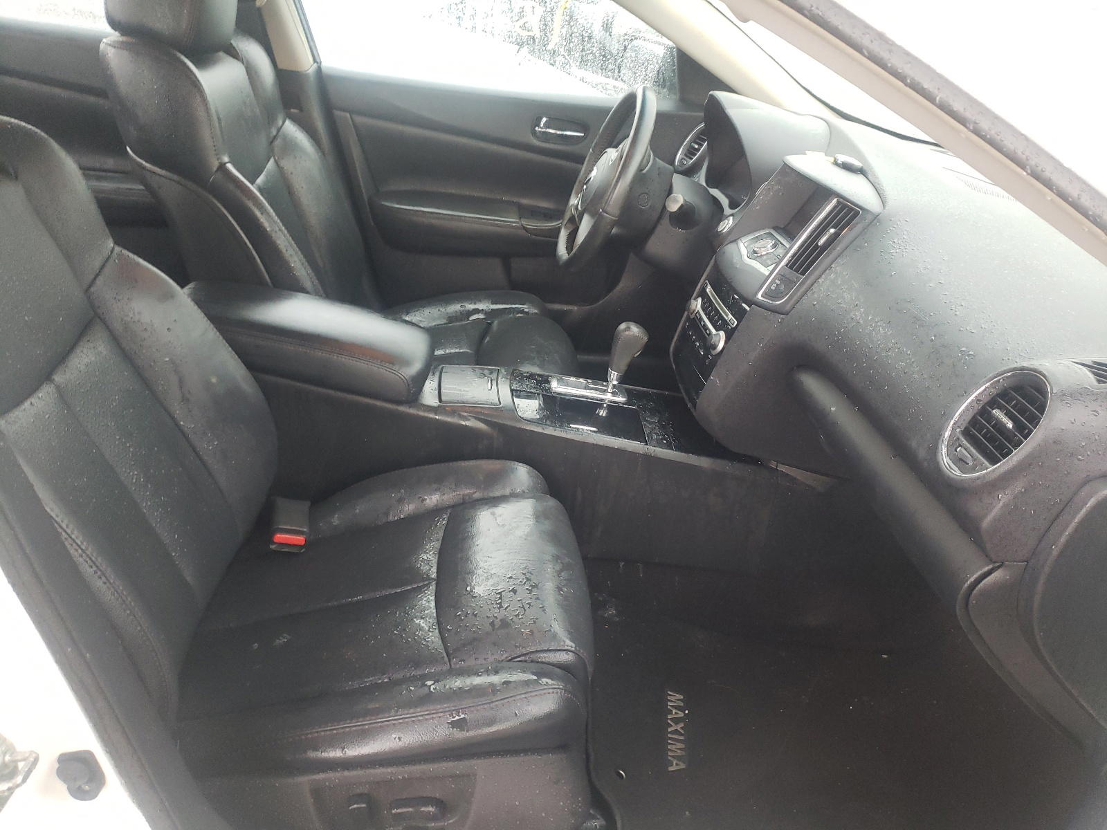 Photo 5 from auction – 2011 NISSAN MAXIMA S with VIN 1N4AA5APXBC864636