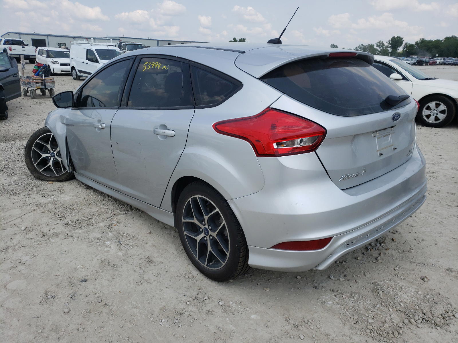 Photo 3 from auction – 2016 FORD FOCUS SE with VIN 1FADP3K28GL331193