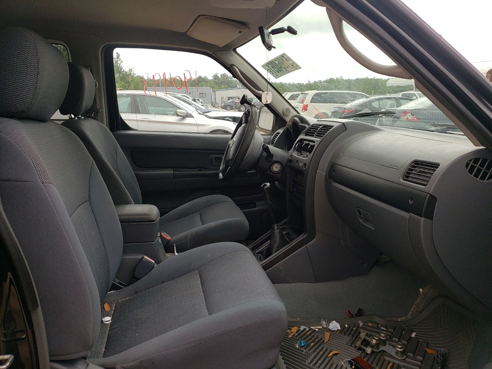 Photo 5 from auction – 2004 NISSAN FRONTIER K with VIN 1N6DD26T74C448899