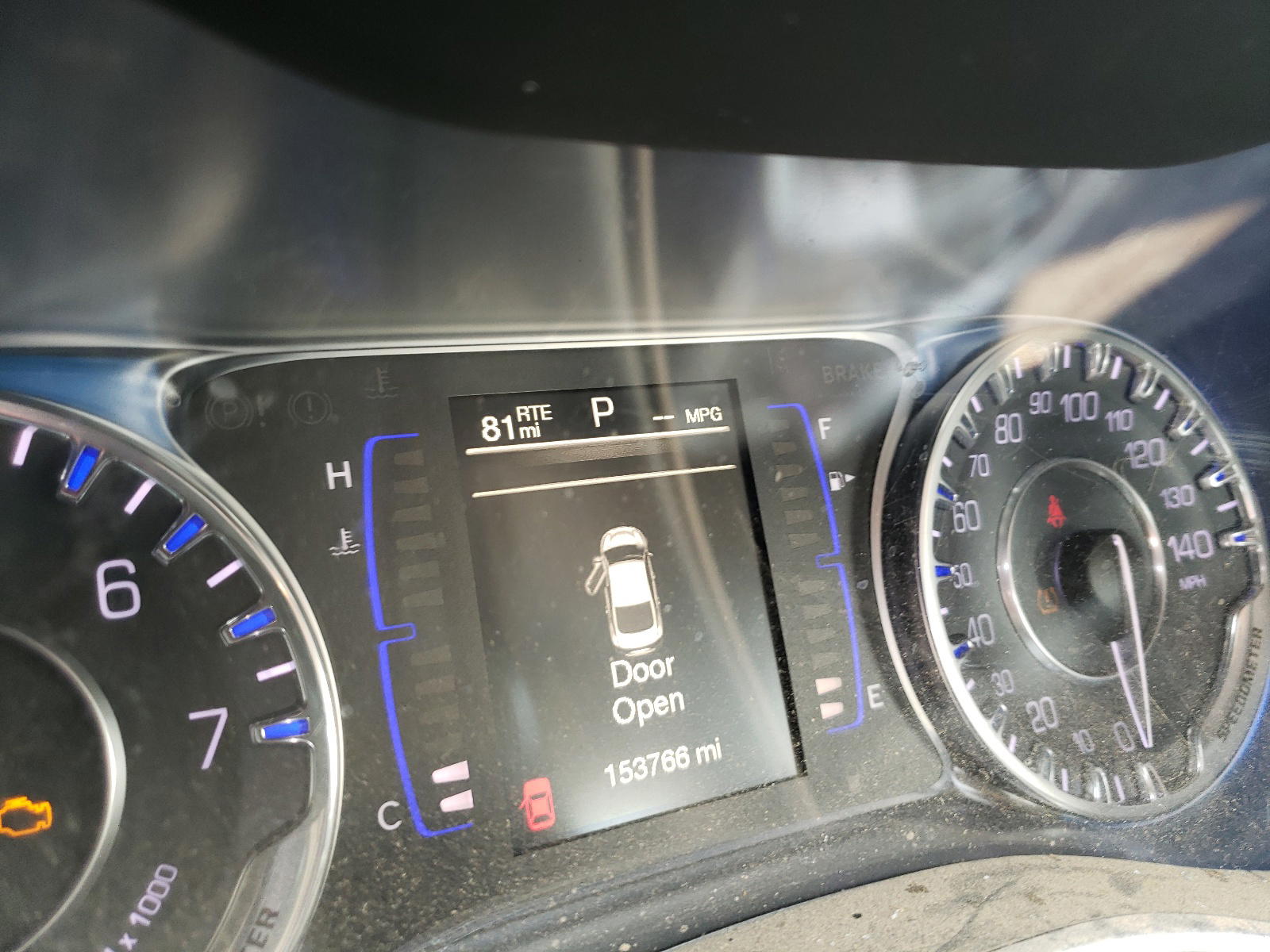 Photo 8 from auction – 2016 CHRYSLER 200 LIMITE with VIN 1C3CCCAB1GN140887