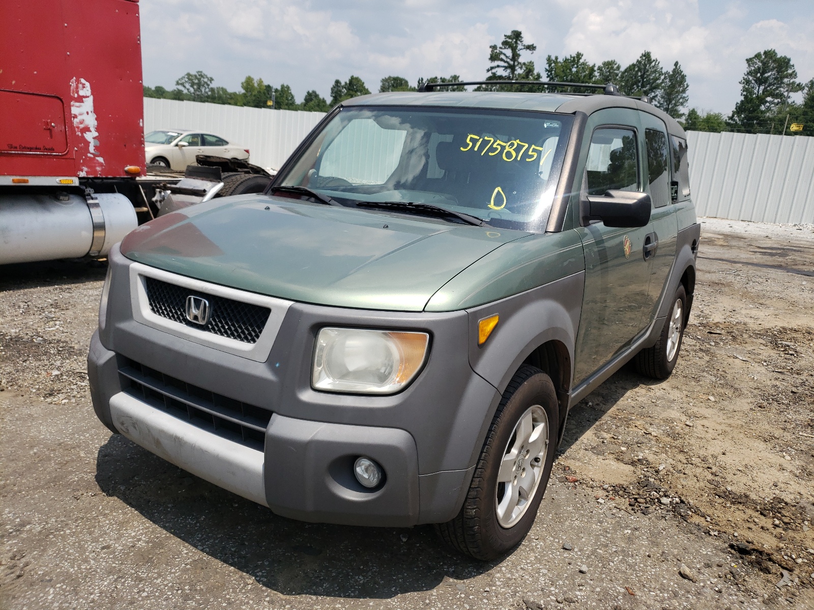 Photo 2 from auction – 2004 HONDA ELEMENT EX with VIN 5J6YH18654L009219
