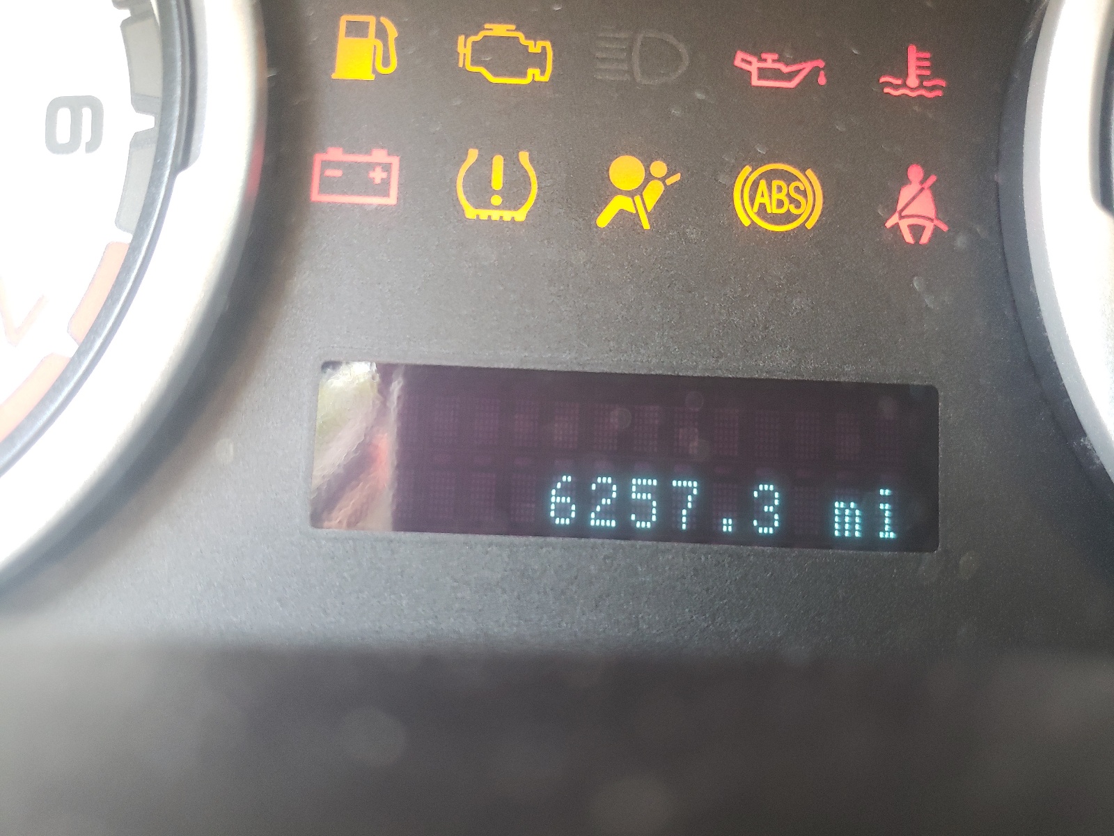 Photo 8 from auction – 2010 FORD FOCUS SEL with VIN 1FAHP3HN7AW163832