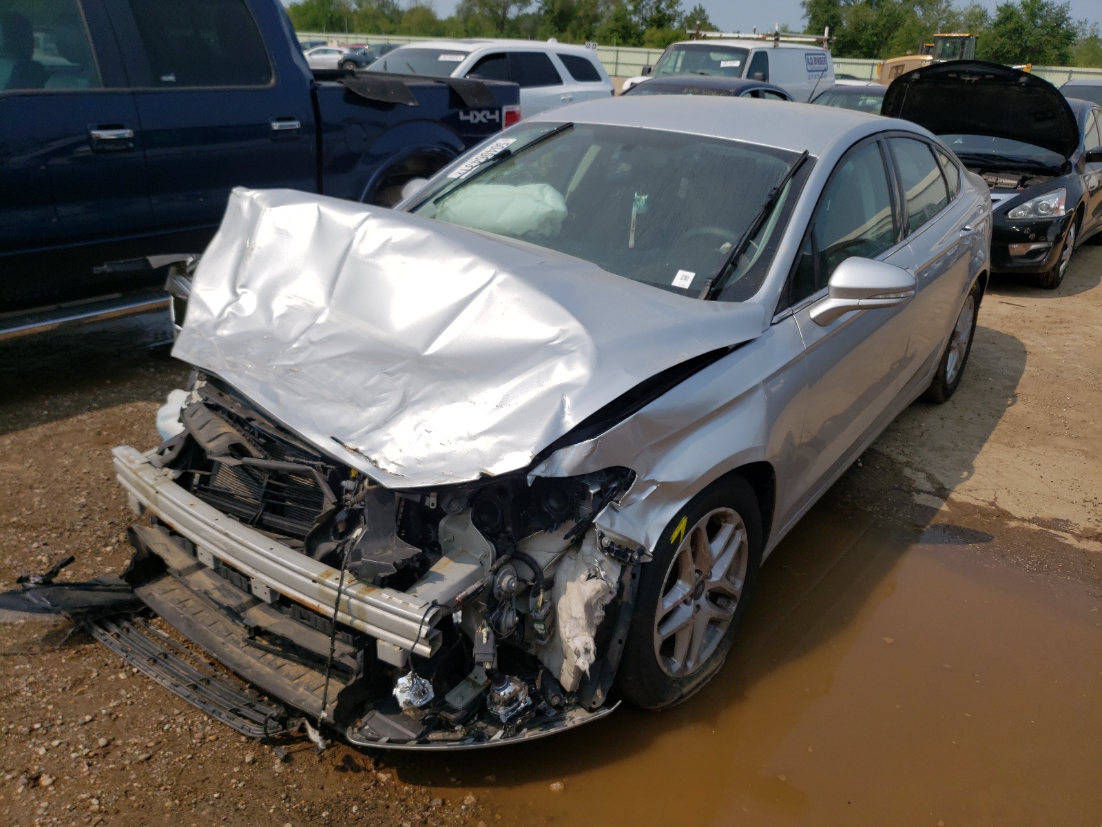 Photo 2 from auction – 2016 FORD FUSION SE with VIN 3FA6P0H75GR147812