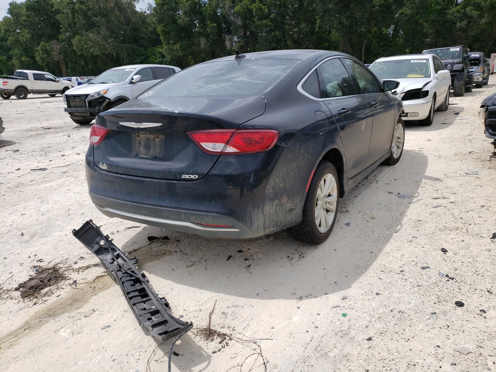 Фото 4 с аукциона – 2017 CHRYSLER 200 LIMITE с VIN 1C3CCCAB7HN506336