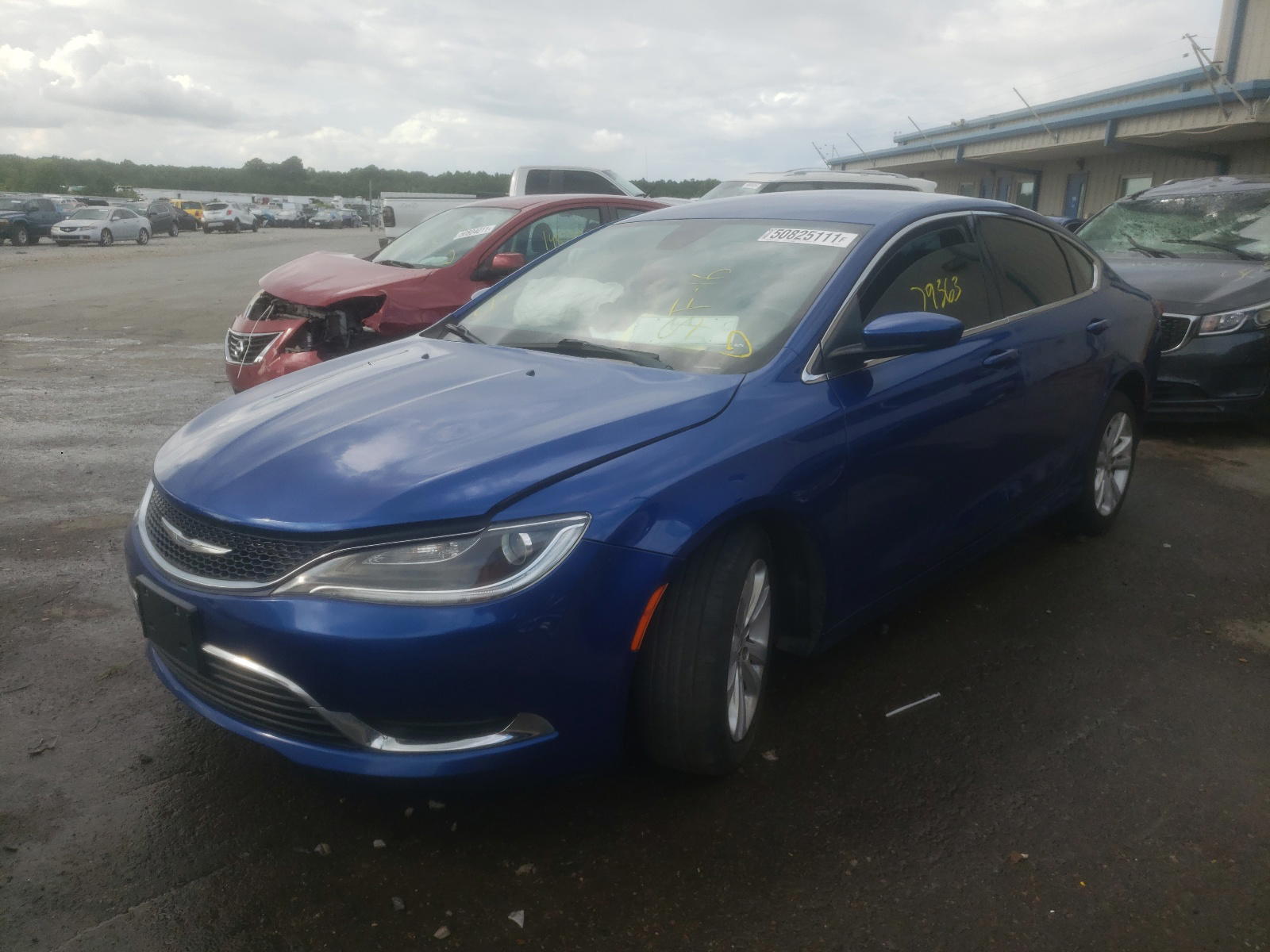 Photo 2 from auction – 2016 CHRYSLER 200 LIMITE with VIN 1C3CCCAB6GN144465