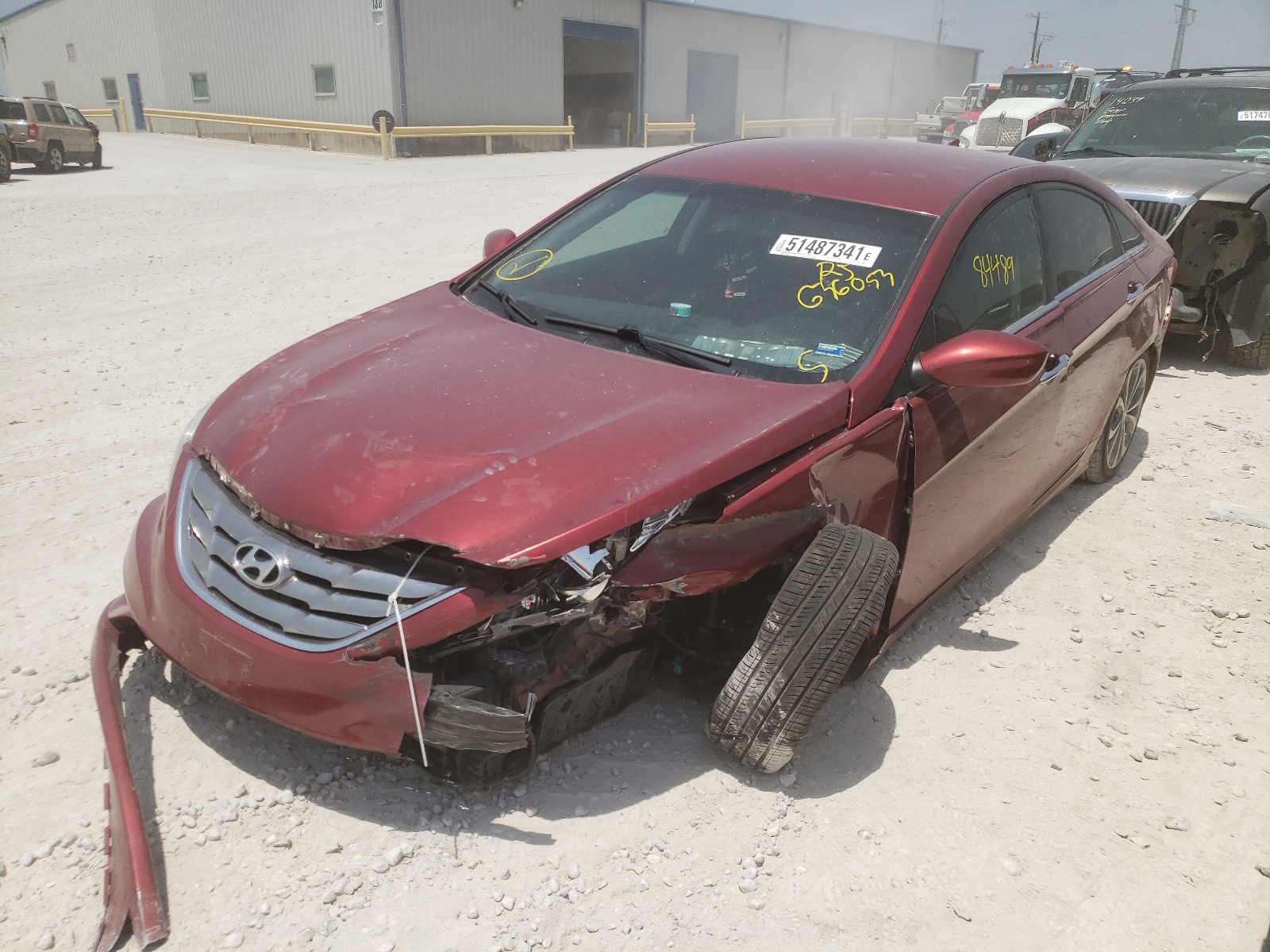 Photo 2 from auction – 2013 HYUNDAI SONATA SE with VIN 5NPEC4AB3DH636053
