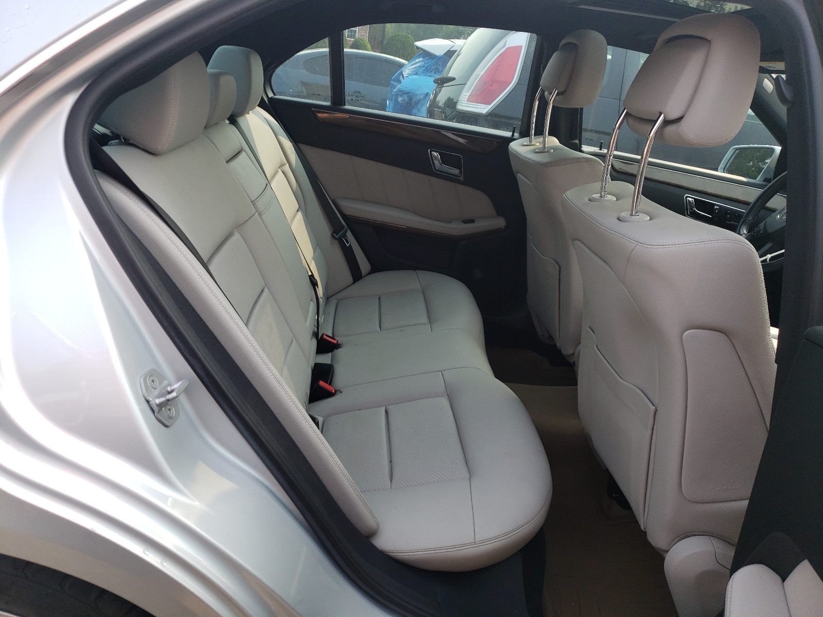 Photo 6 from auction – 2011 MERCEDES-BENZ E 350 4MAT with VIN WDDHF8HB0BA429356