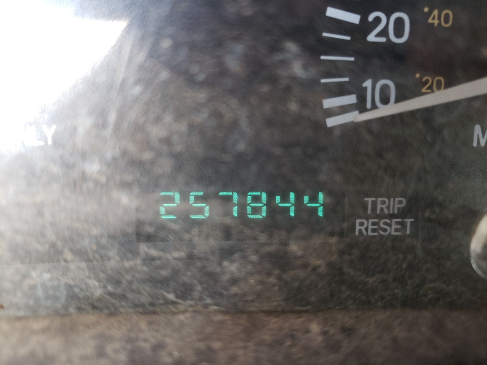 Photo 8 from auction – 1998 JEEP CHEROKEE S with VIN 1J4FJ28P4WL115304