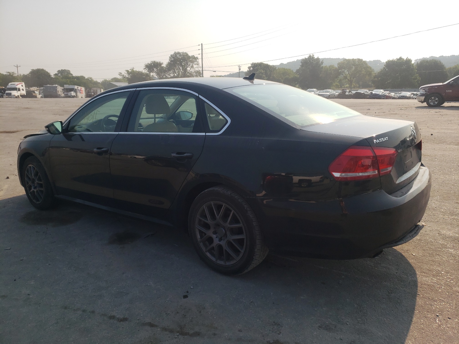 Photo 3 from auction – 2012 VOLKSWAGEN PASSAT SE with VIN 1VWBP7A3XCC039183