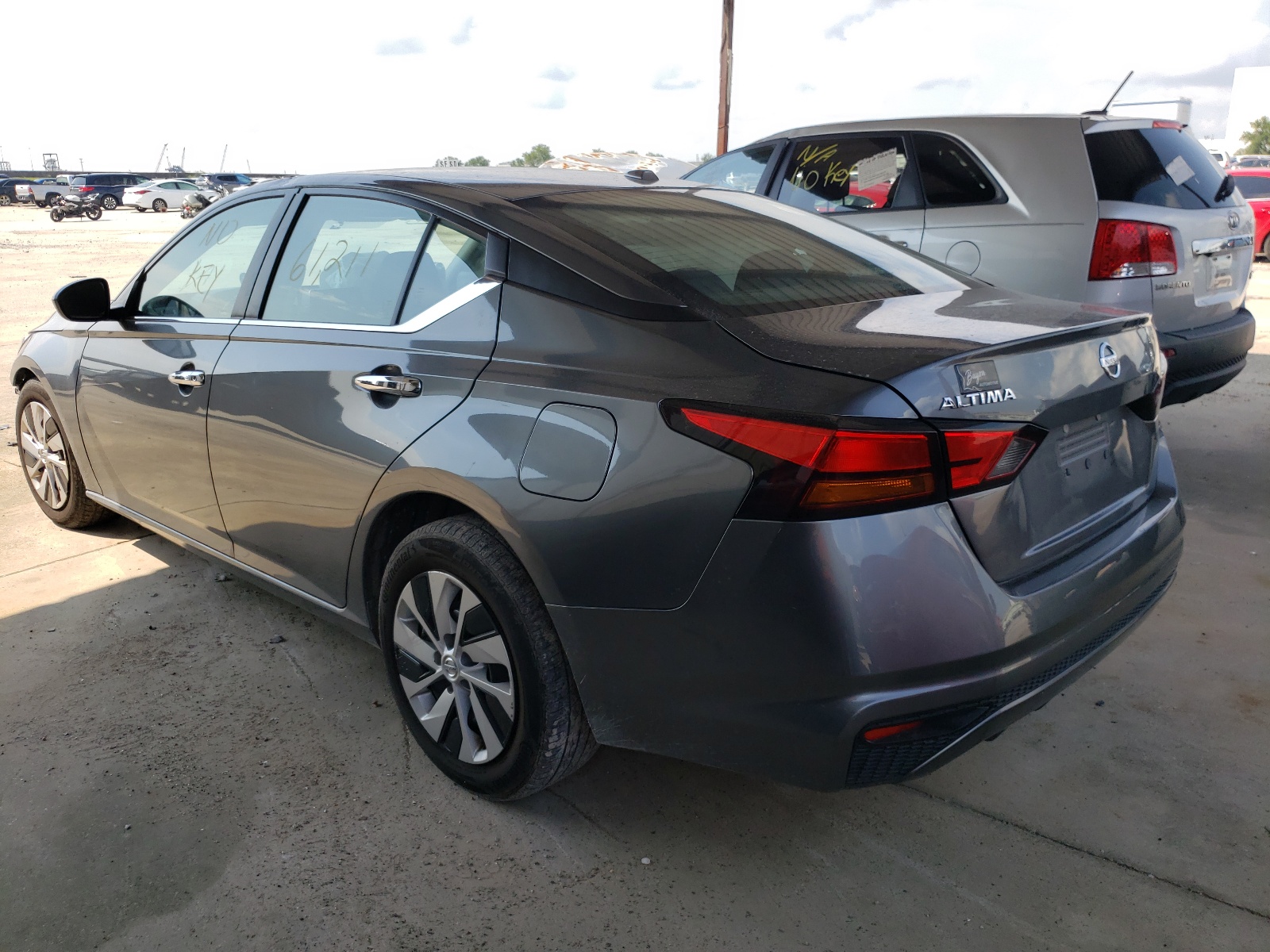 Photo 3 from auction – 2020 NISSAN ALTIMA S with VIN 1N4BL4BV7LC128485