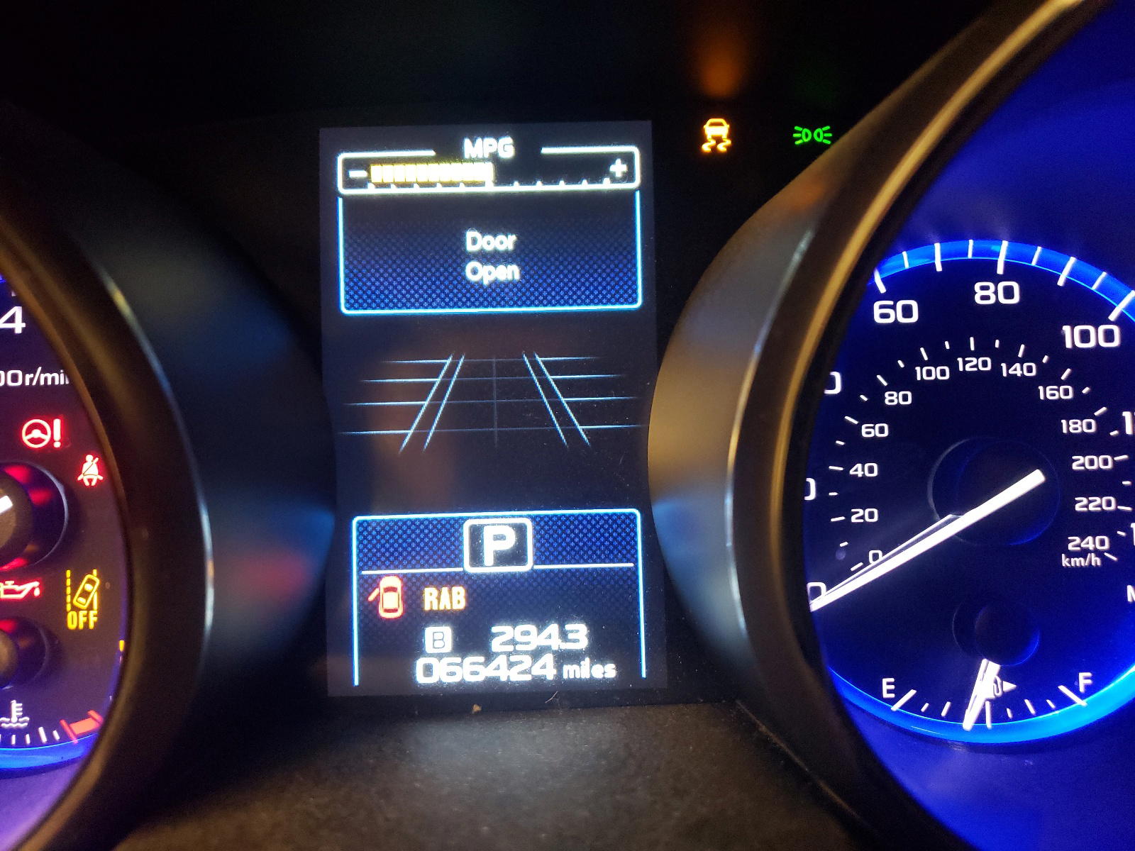 Photo 8 from auction – 2017 SUBARU OUTBACK 2. with VIN 4S4BSANC4H3305941