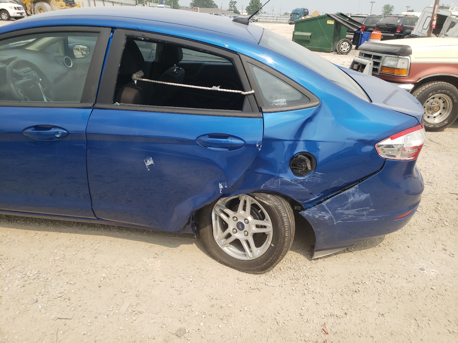 Photo 9 from auction – 2019 FORD FIESTA SE with VIN 3FADP4BJXKM114930