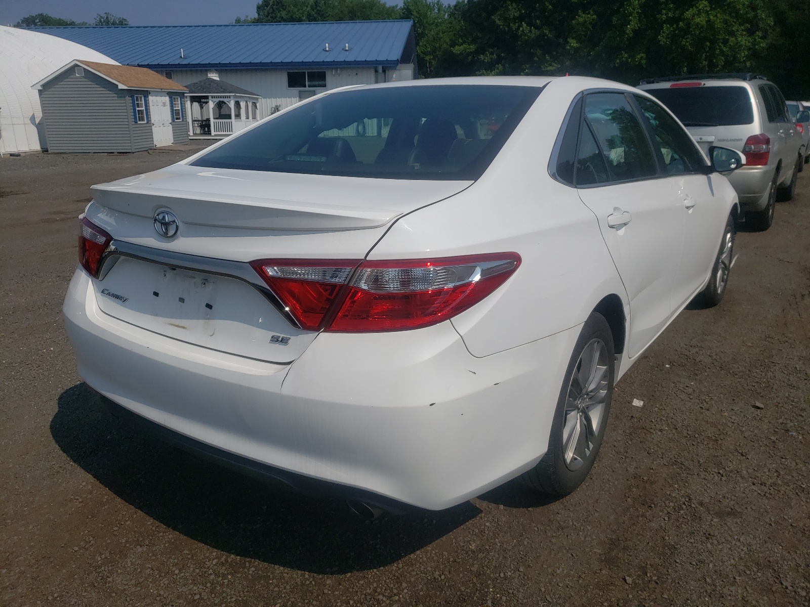 Photo 4 from auction – 2017 TOYOTA CAMRY LE with VIN 4T1BF1FK5HU752136