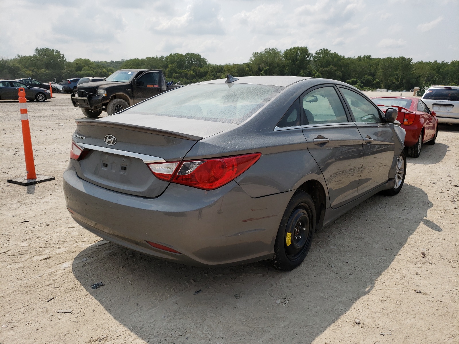 Photo 4 from auction – 2013 HYUNDAI SONATA GLS with VIN 5NPEB4AC3DH749383