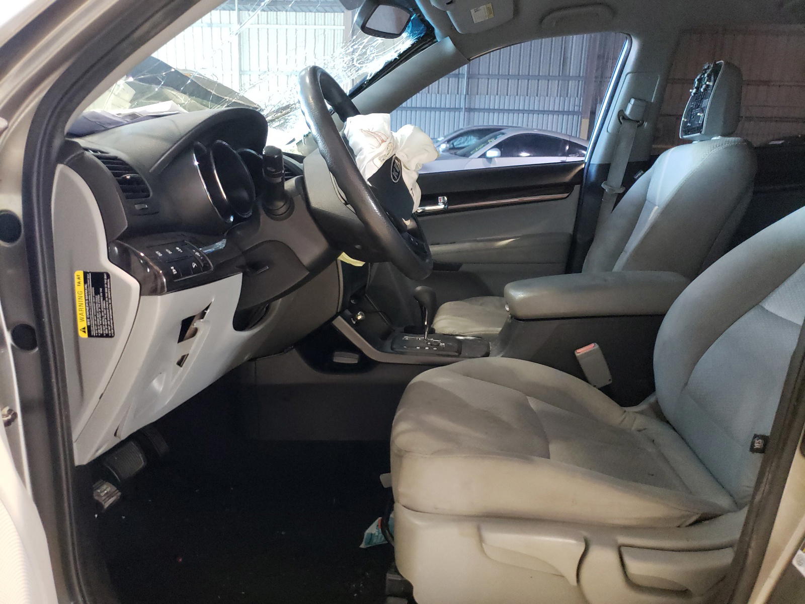 Photo 5 from auction – 2012 KIA SORENTO BA with VIN 5XYKTDA64CG269451