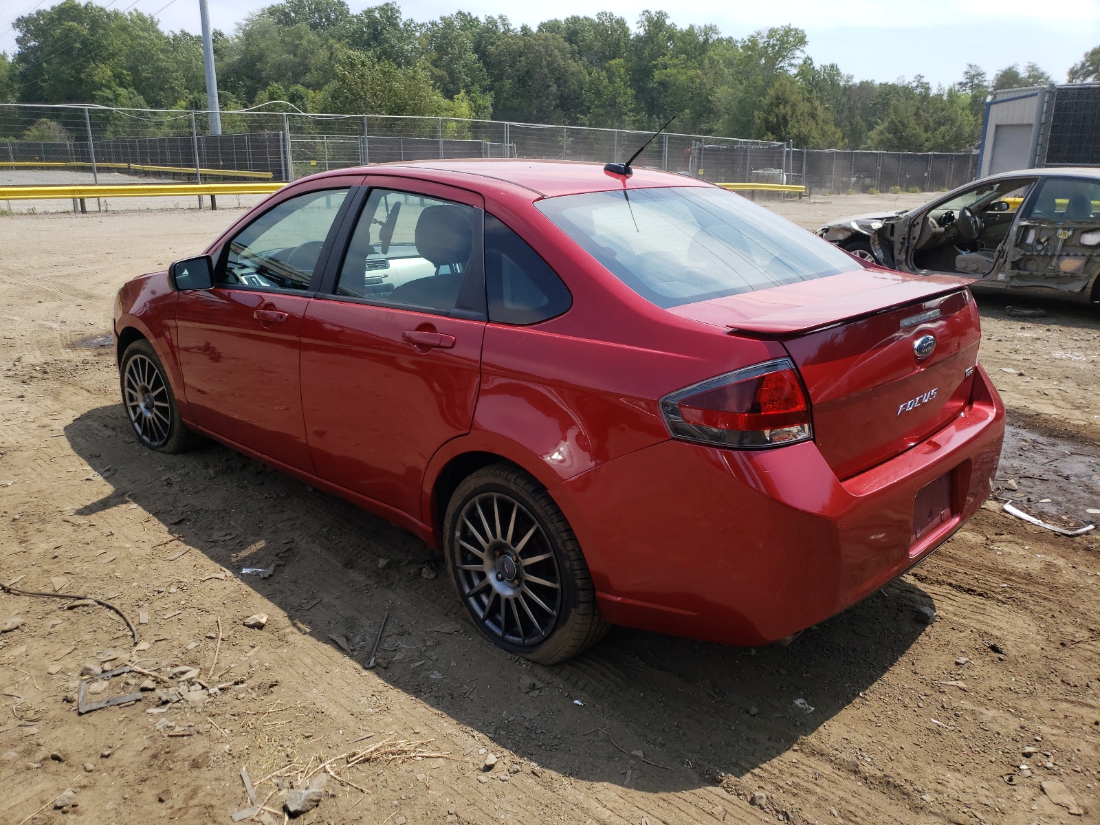Photo 3 from auction – 2010 FORD FOCUS SES with VIN 1FAHP3GN9AW119882