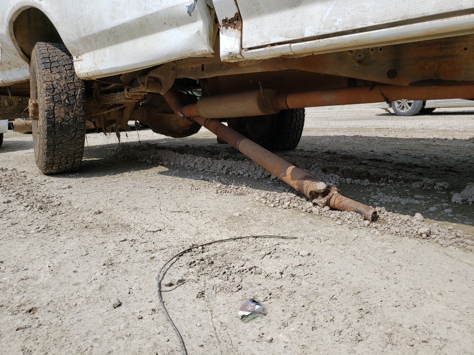 Photo 9 from auction – 1992 FORD F350 with VIN 2FTJW35H4NCA40505