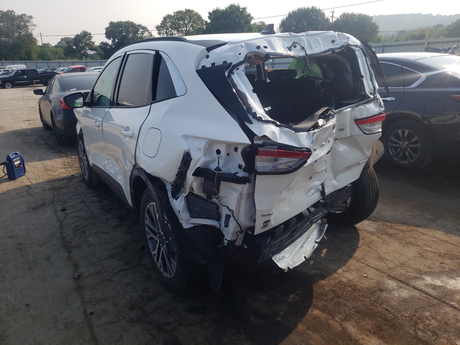 Photo 3 from auction – 2020 FORD ESCAPE SEL with VIN 1FMCU9H63LUC18926