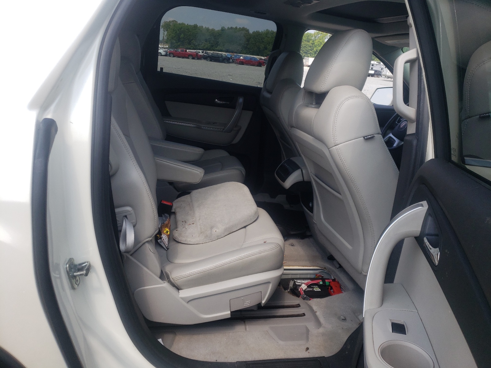 Photo 6 from auction – 2010 GMC ACADIA SLT with VIN 1GKLRMED9AJ100281