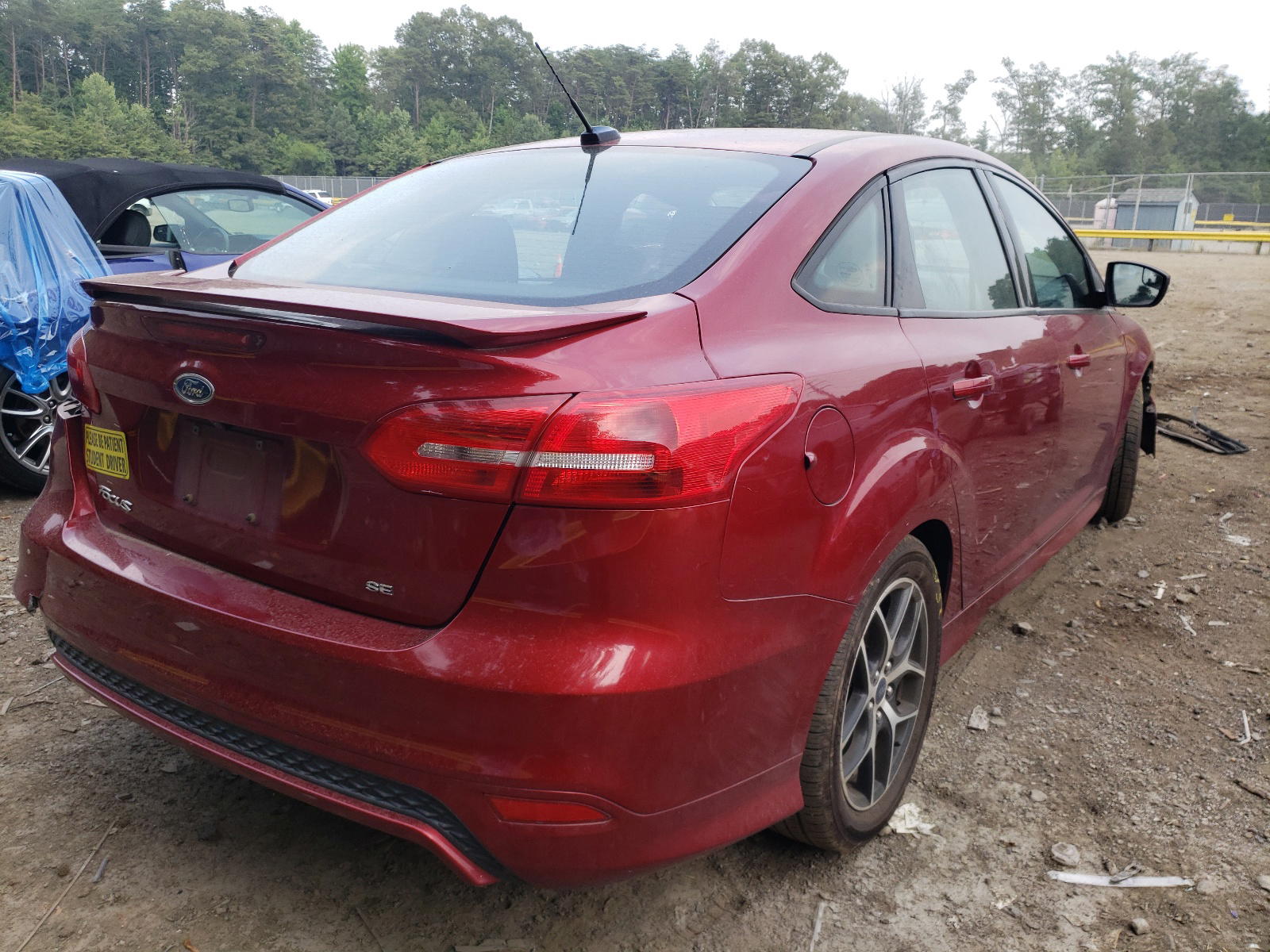 Photo 4 from auction – 2016 FORD FOCUS SE with VIN 1FADP3F20GL310641
