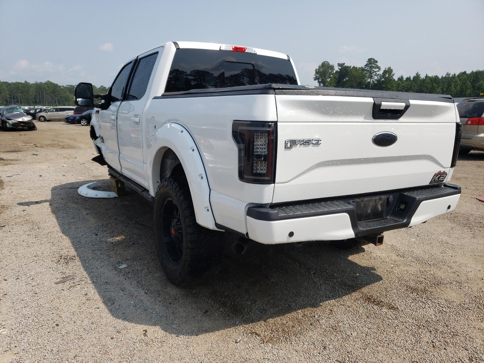 Photo 3 from auction – 2017 FORD F150 SUPER with VIN 1FTEW1EF2HFB31656