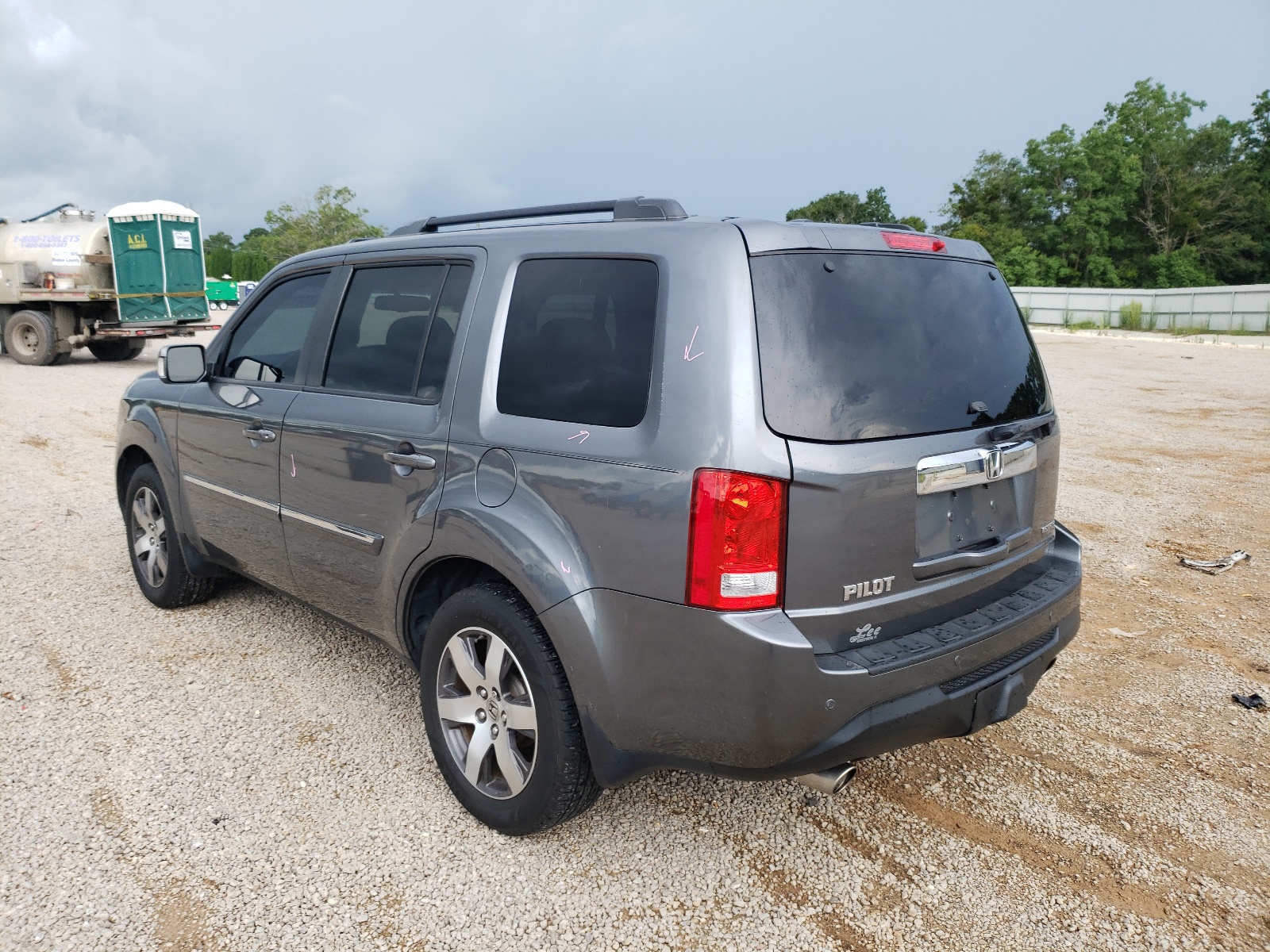 Photo 3 from auction – 2013 HONDA PILOT TOUR with VIN 5FNYF3H93DB004279