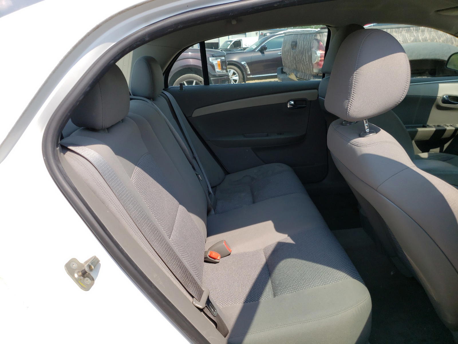 Photo 6 from auction – 2011 CHEVROLET MALIBU with VIN 1G1ZA5EU2BF350686