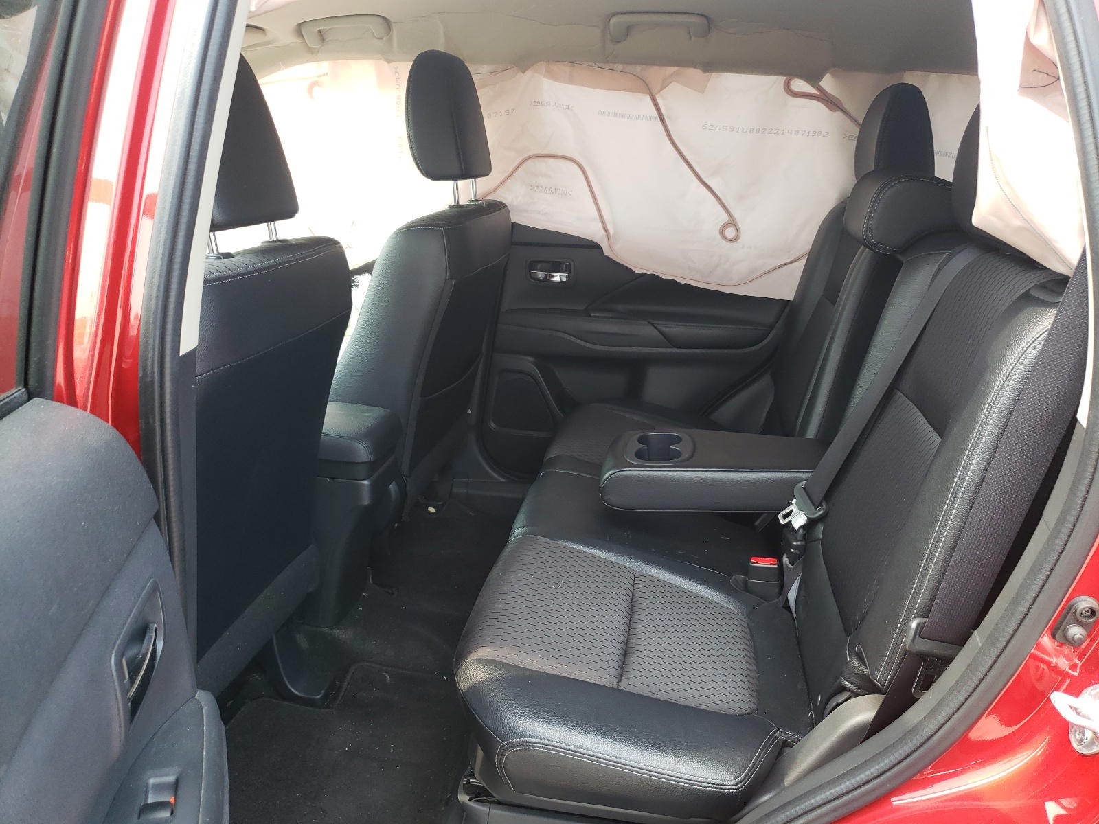 Photo 6 from auction – 2015 MITSUBISHI OUTLANDER with VIN JA4AZ3A31FZ012287