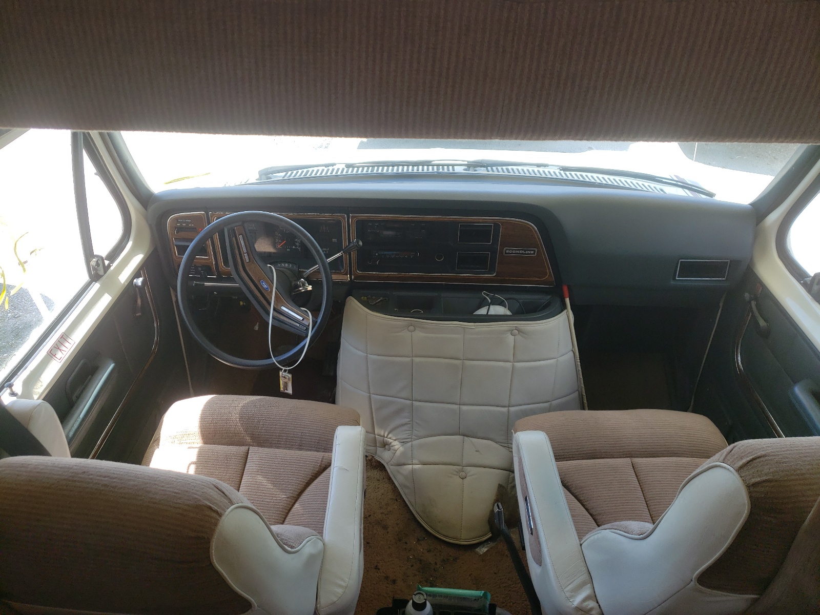 Photo 5 from auction – 1991 FORD ECONOLINE with VIN 1FDKE30M3MHA92027