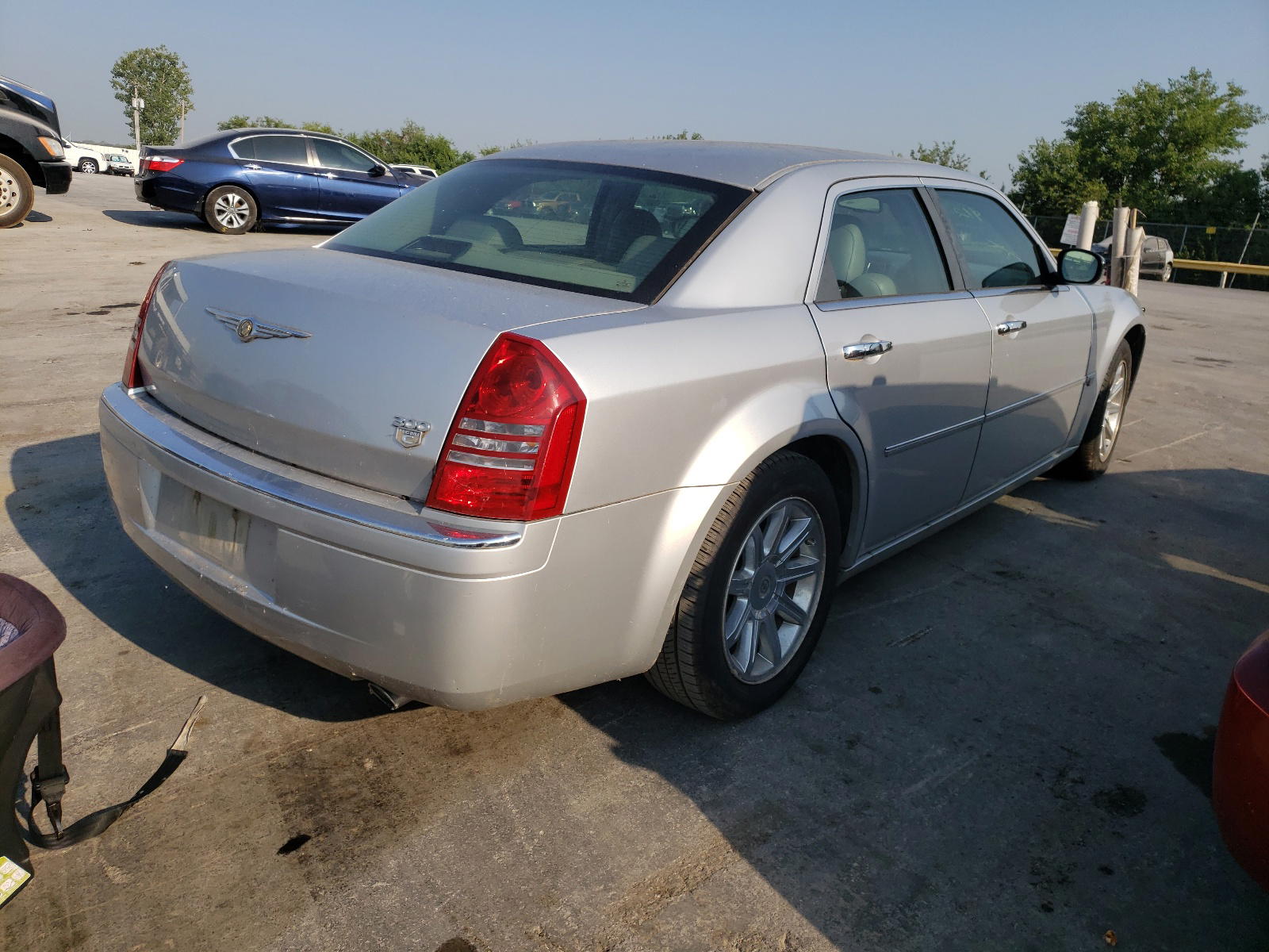 Photo 4 from auction – 2006 CHRYSLER 300C with VIN 2C3KA63H06H343412