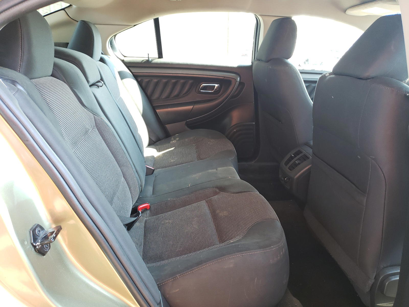 Photo 6 from auction – 2012 FORD TAURUS SEL with VIN 1FAHP2EW2CG118401