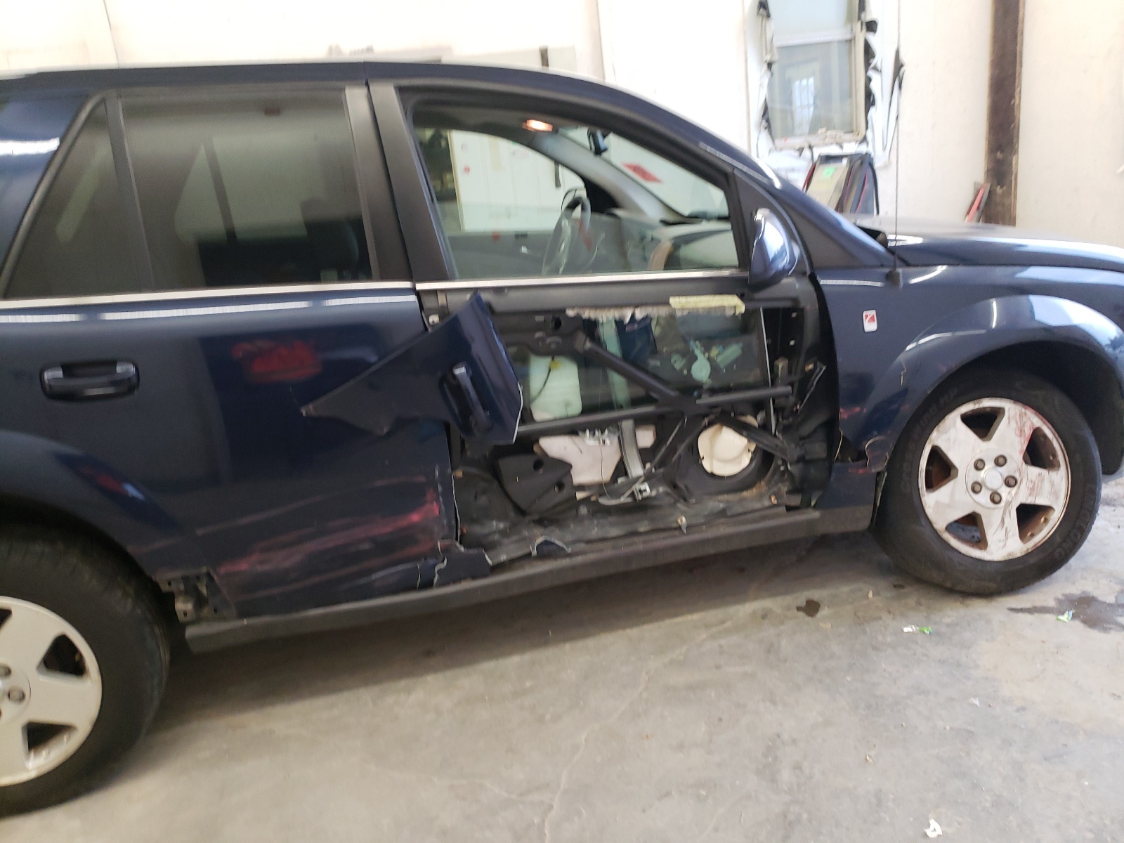 Photo 9 from auction – 2007 SATURN VUE with VIN 5GZCZ63477S857482
