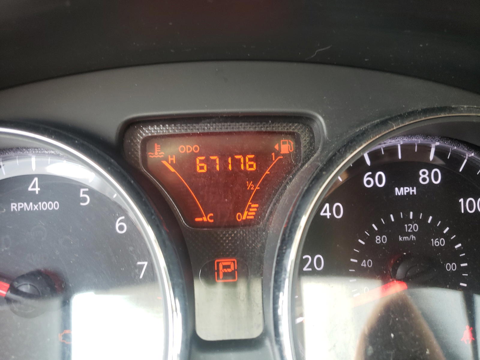 Photo 8 from auction – 2014 NISSAN VERSA NOTE with VIN 3N1CE2CP8EL401182