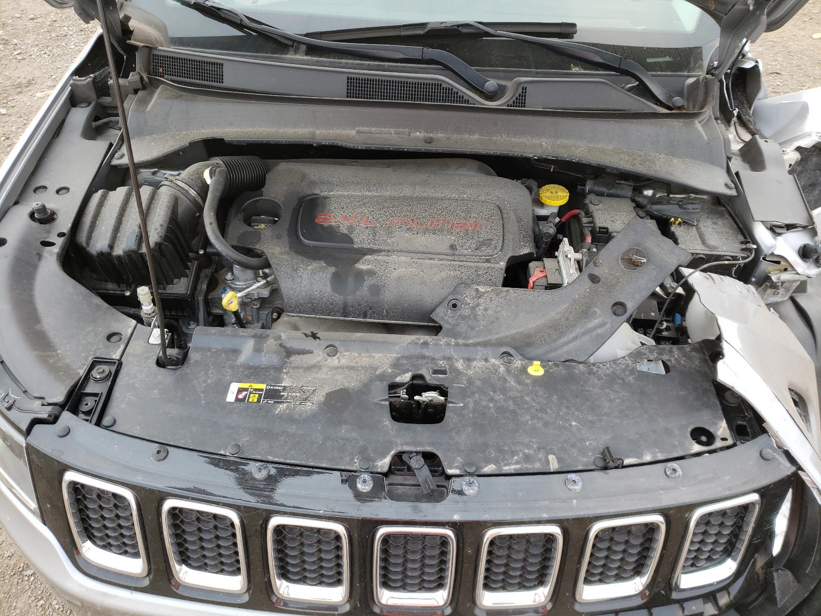 Photo 7 from auction – 2017 JEEP COMPASS LA with VIN 3C4NJCBB6HT653160