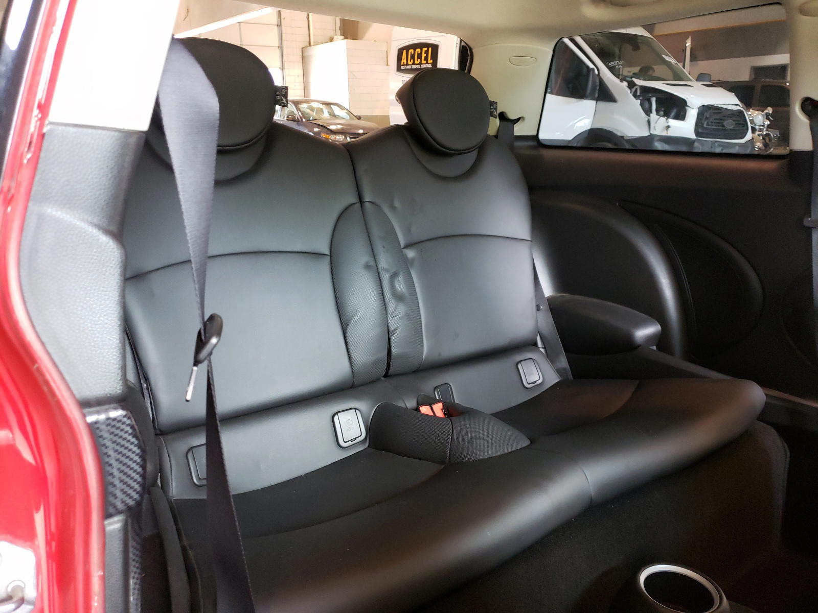 Photo 6 from auction – 2012 MINI COOPER S with VIN WMWSV3C53CTY25842