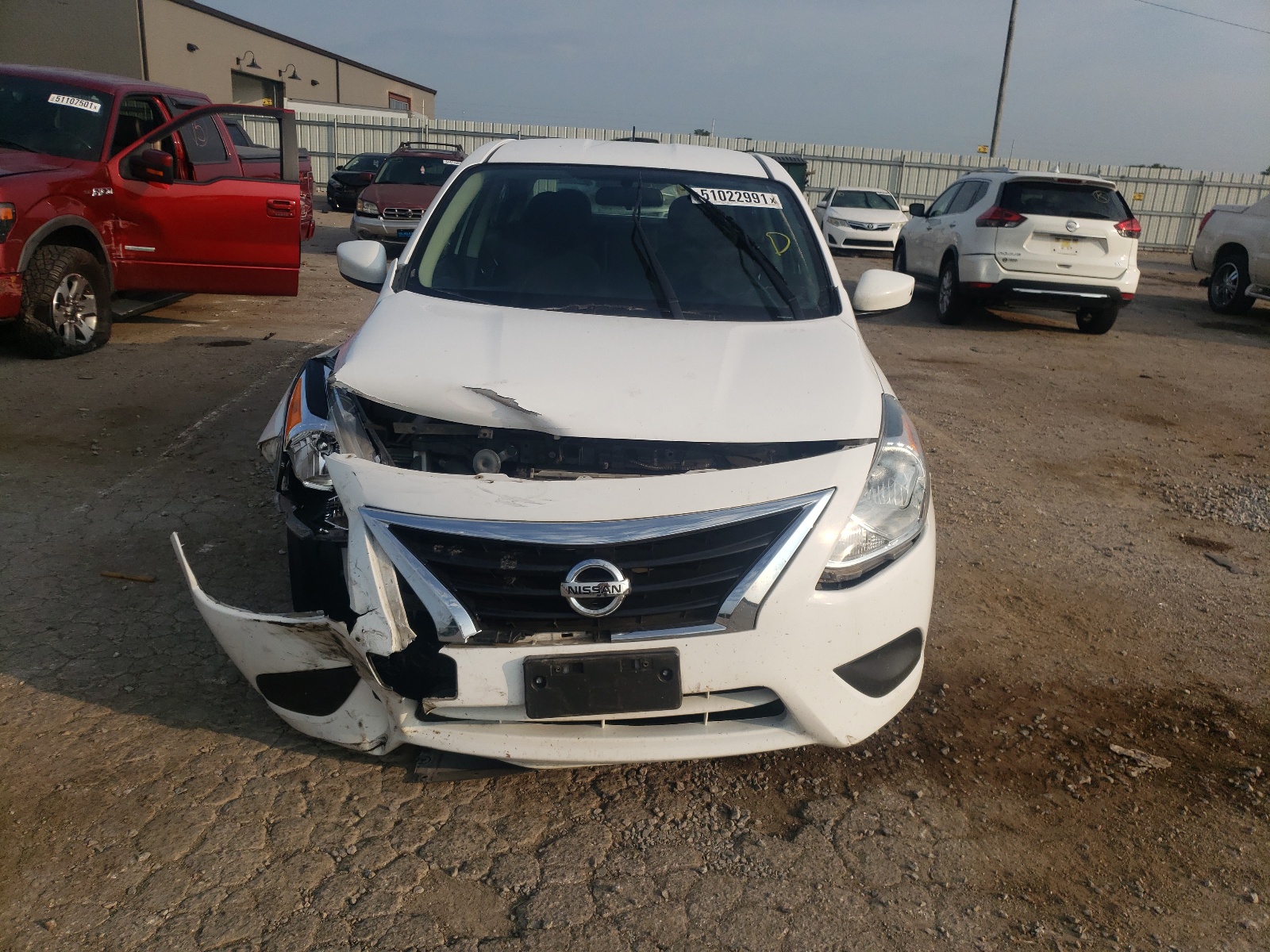 Photo 9 from auction – 2018 NISSAN VERSA S with VIN 3N1CN7AP7JL833742