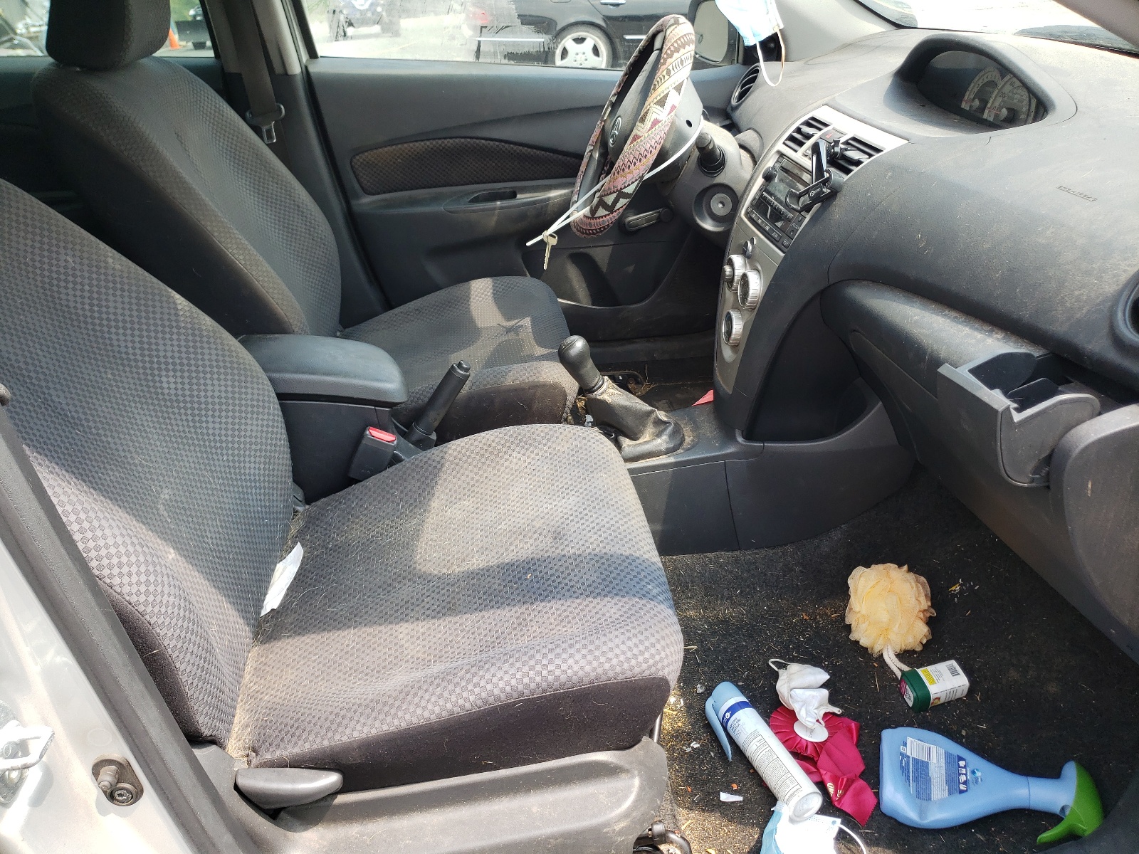 Photo 5 from auction – 2008 TOYOTA YARIS with VIN JTDBT923281293532