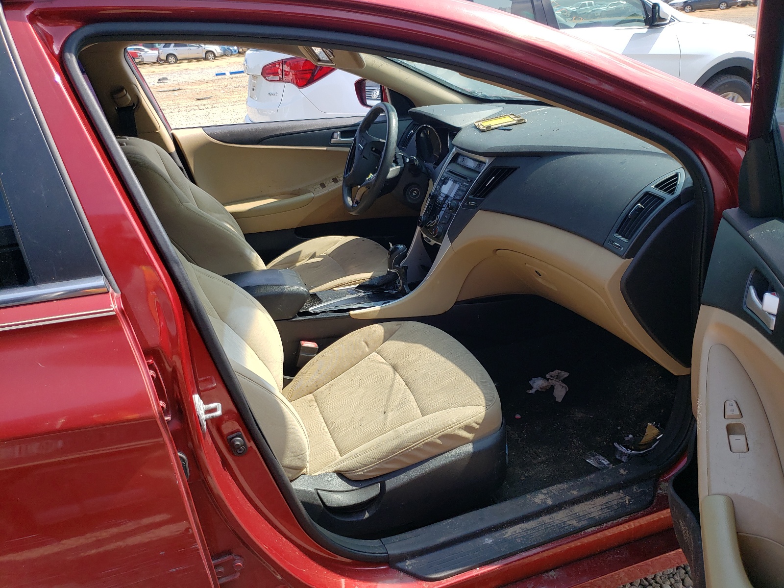 Photo 5 from auction – 2013 HYUNDAI SONATA GLS with VIN 5NPEB4AC5DH568947