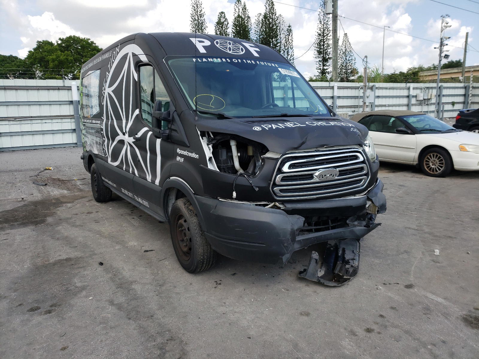 FORD TRANSIT T- 2015 with VIN 1FTNR2CM4FKA01722 - Photo from auction