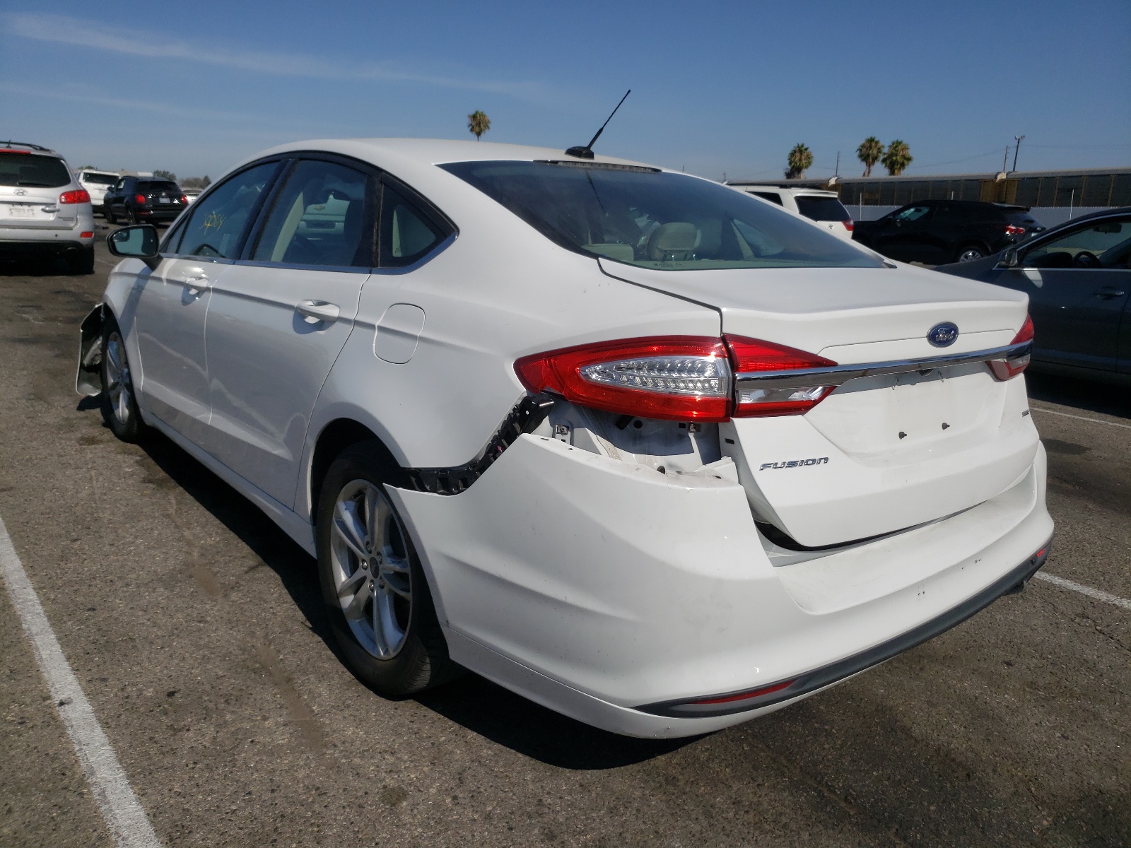 Photo 3 from auction – 2018 FORD FUSION SE with VIN 3FA6P0H78JR133409