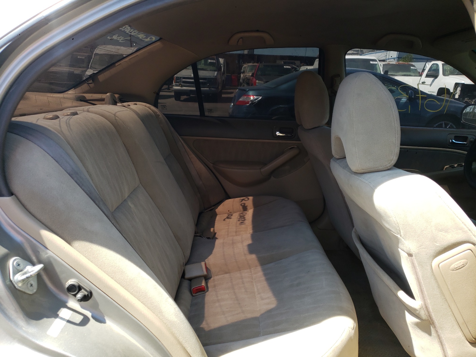 Photo 6 from auction – 2004 HONDA CIVIC LX with VIN 2HGES16624H502514