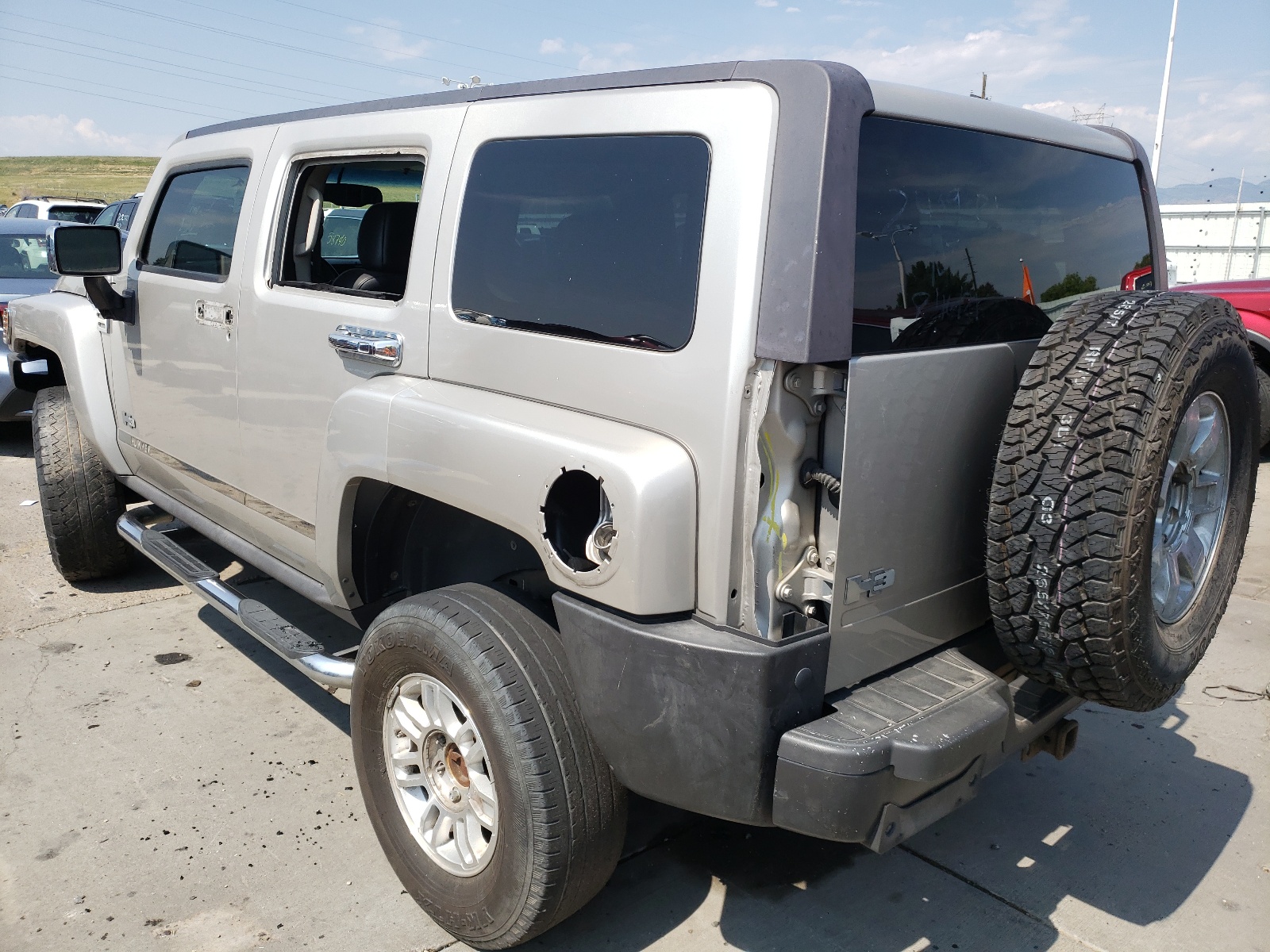 Photo 3 from auction – 2007 HUMMER H3 with VIN 5GTDN13EX78101194