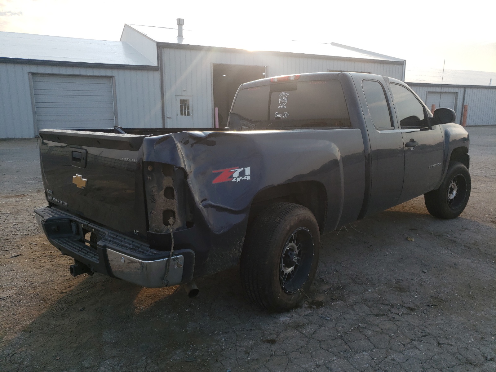 Photo 4 from auction – 2011 CHEVROLET SILVERADO with VIN 1GCRKSE30BZ310230