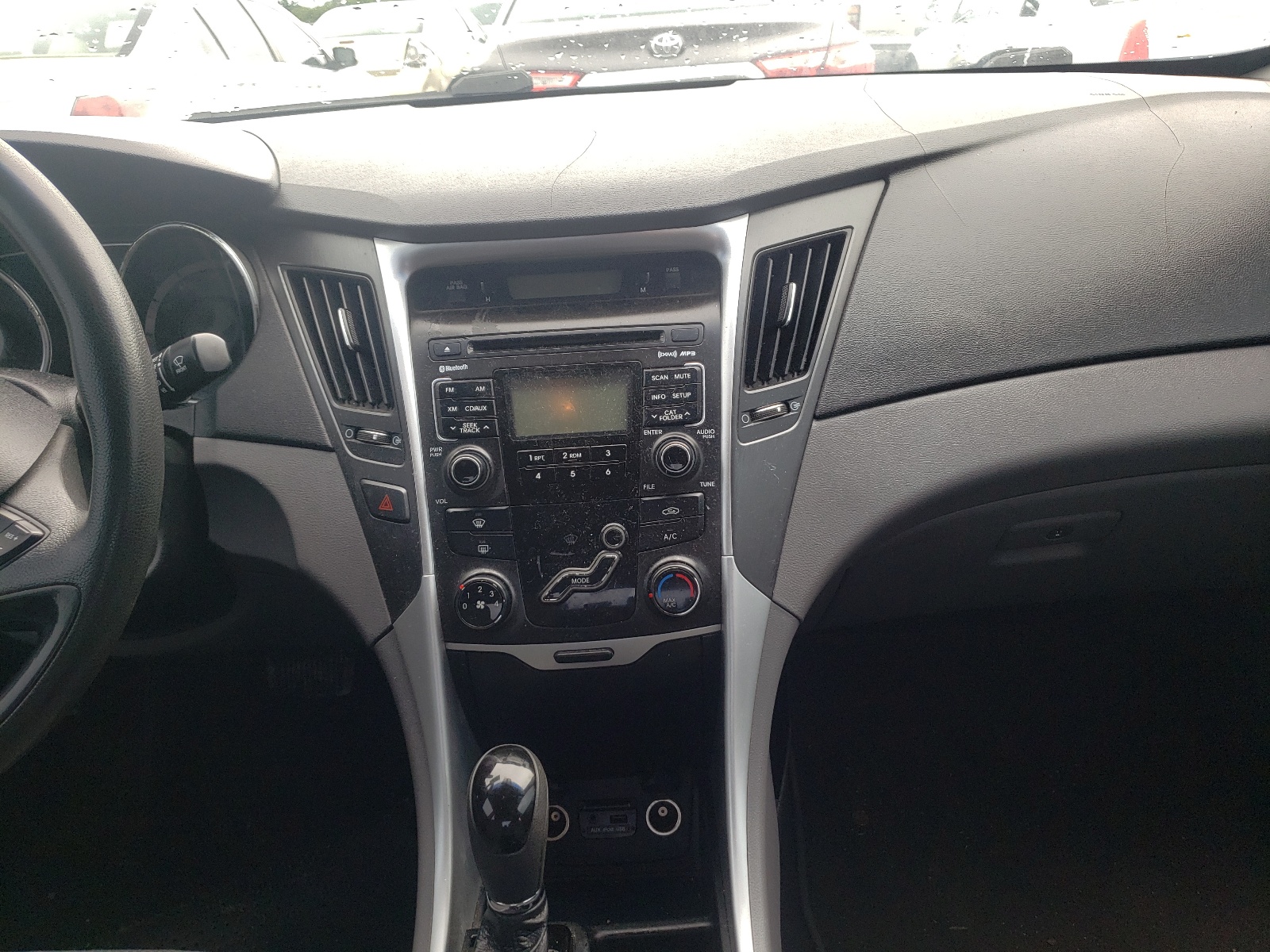 Photo 9 from auction – 2011 HYUNDAI SONATA GLS with VIN 5NPEB4AC2BH220357