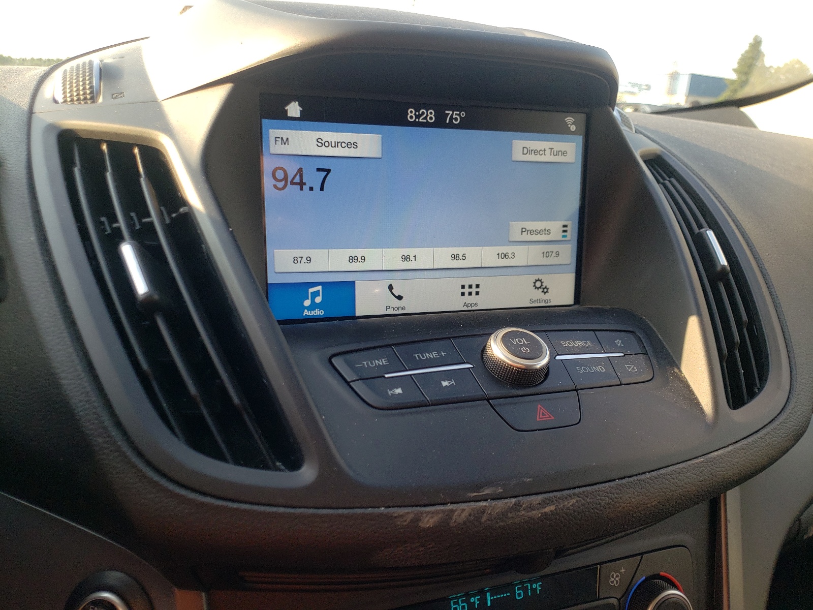 Photo 9 from auction – 2019 FORD ESCAPE SE with VIN 1FMCU9GD1KUA98638