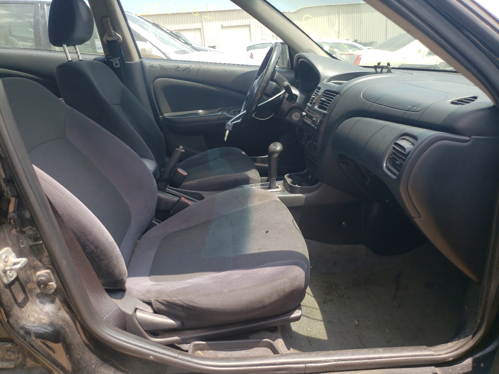 Photo 5 from auction – 2006 NISSAN SENTRA 1.8 with VIN 3N1CB51D56L636675