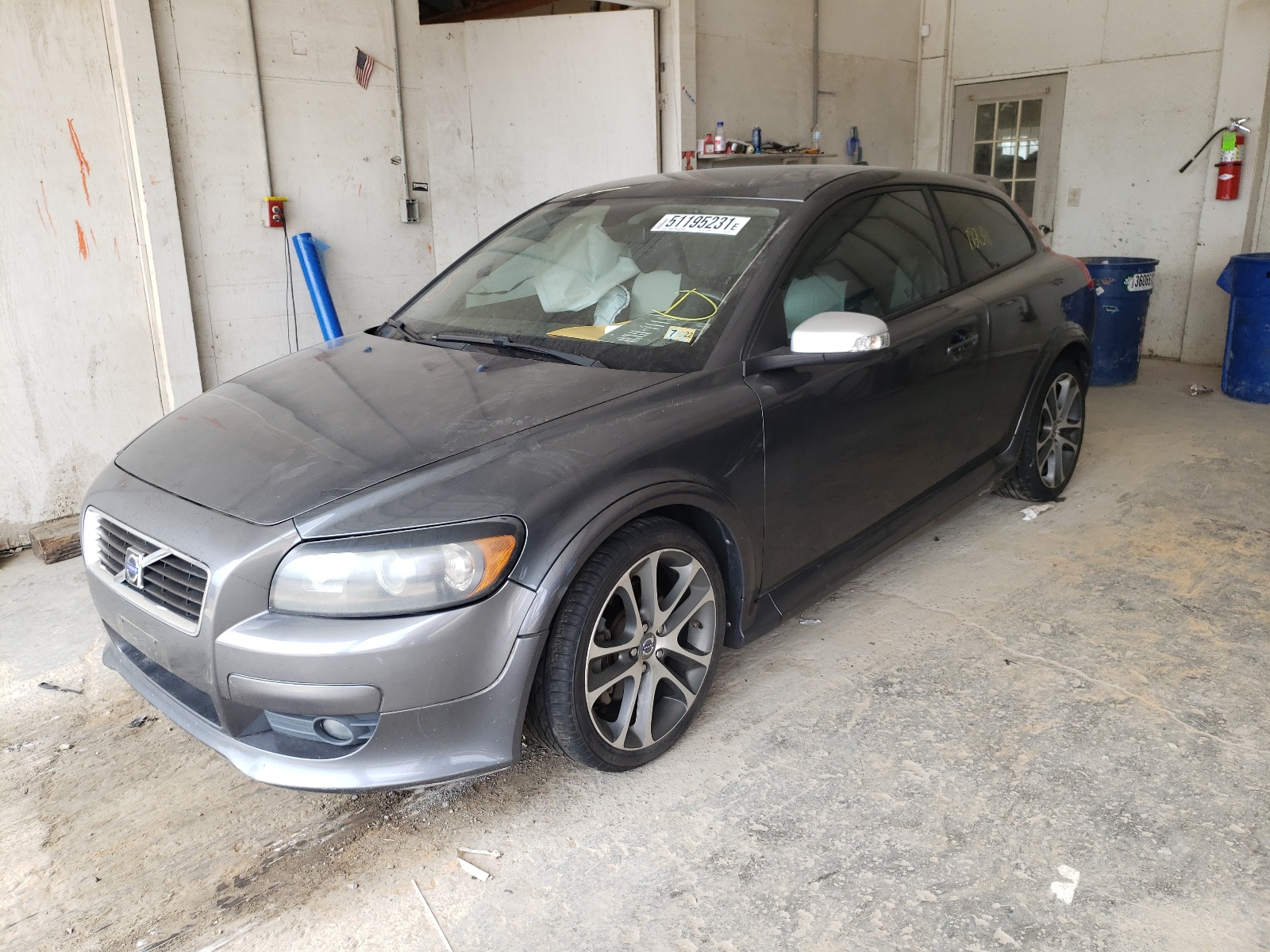 Photo 2 from auction – 2009 VOLVO C30 T5 with VIN YV1MK672092146111